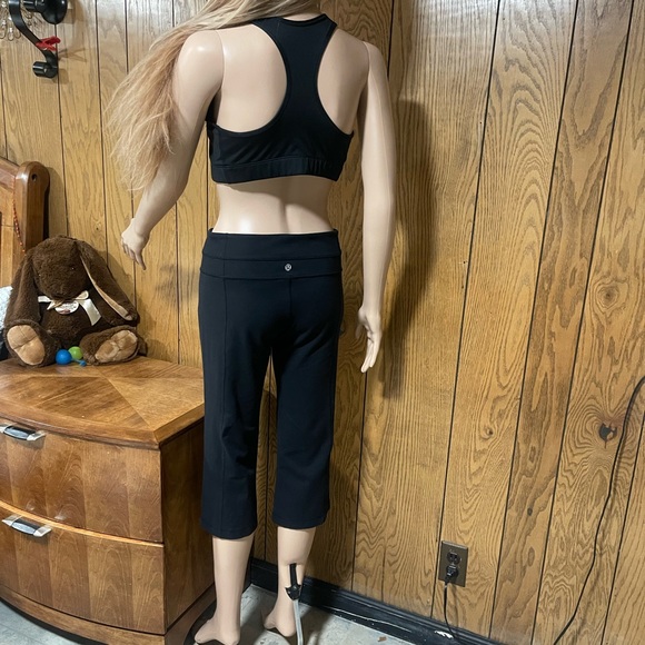 Lululemon" Groove Crop black - Picture 10 of 14